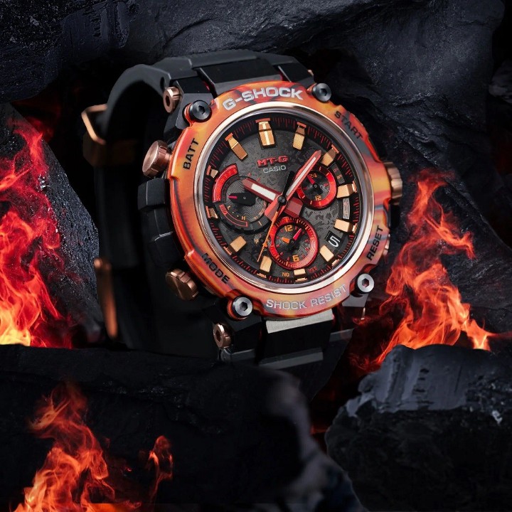 Obrázok z Casio G-Shock MT-G Carbon Core Guard 40th Anniversary Flare Red