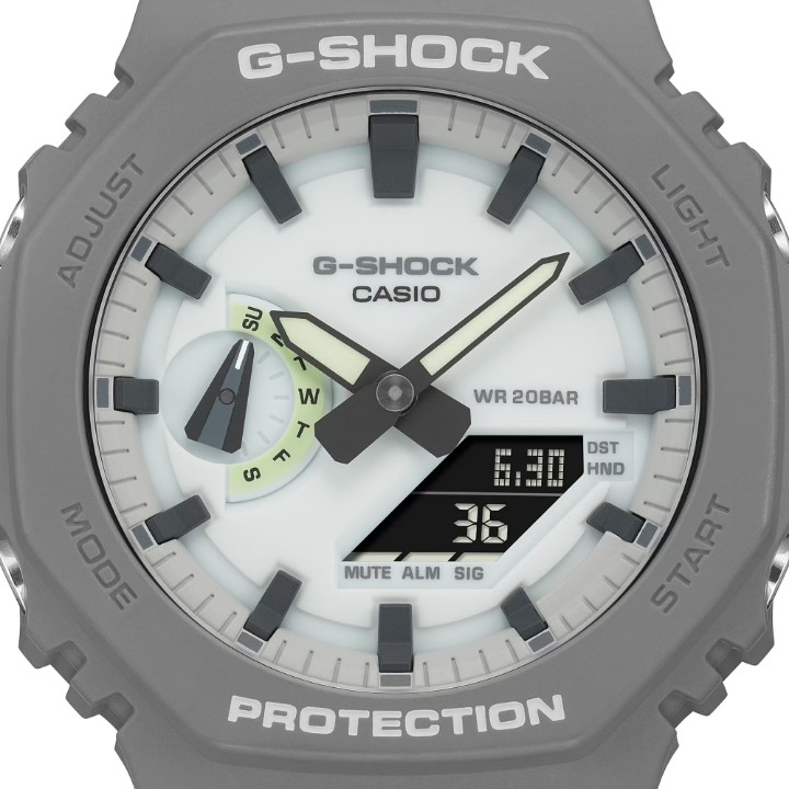 Obrázok z Casio G-Shock Carbon Core Guard Hidden Glow Series