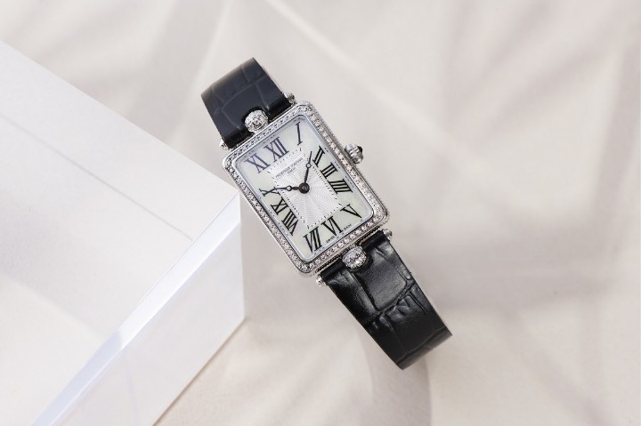 Obrázok z Frederique Constant Classics Art Deco Carrée