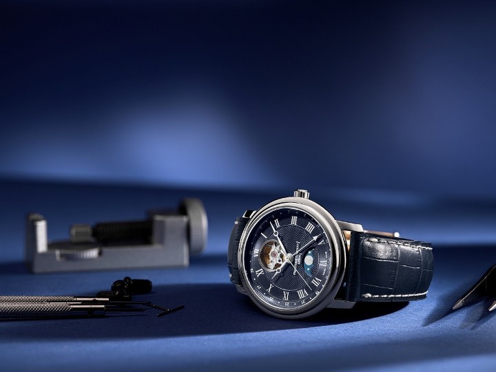 Obrázok z Frederique Constant Classics Heart Beat Moonphase