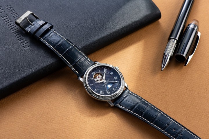 Obrázok z Frederique Constant Classics Heart Beat Moonphase