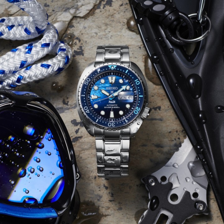 Obrázok z Seiko Prospex Sea ‘Great Blue’ Turtle Scuba PADI Special Edition