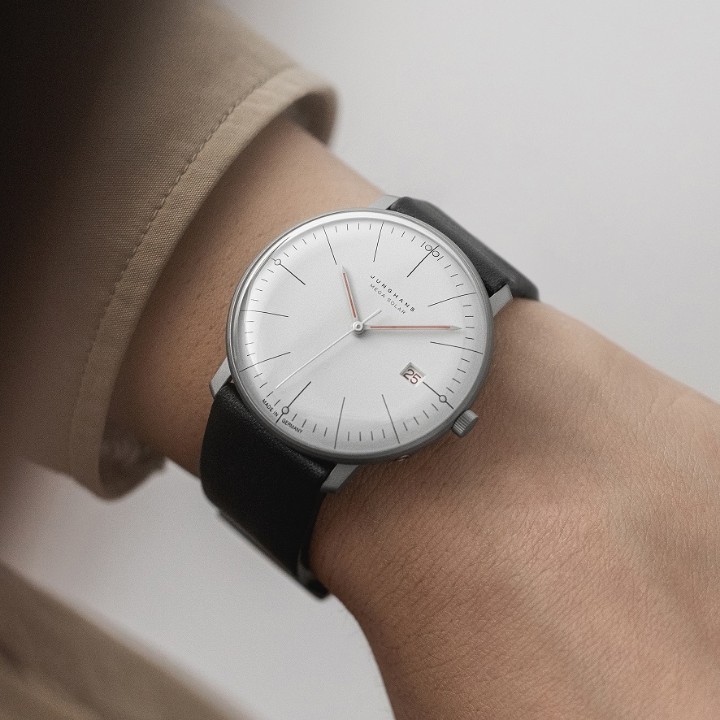 Obrázok z Junghans max bill MEGA Solar Bauhaus