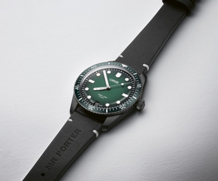 Obrázok z Oris Divers 10 Years of Mr Porter Limited Edition