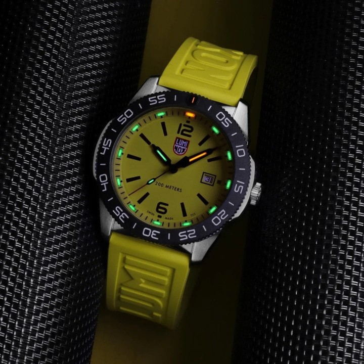 Obrázok z Luminox Pacific Diver 3120 Series Limited Edition