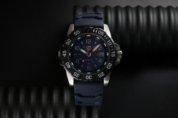 Obrázok z Luminox Navy SEAL 3250 Time Date Series