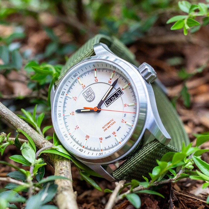 Obrázok z Luminox Atacama Field Automatic 1900 Series