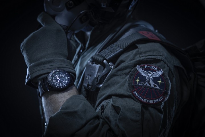 Obrázok z Luminox F-117 x Skunk Works Heritage 6440 Series