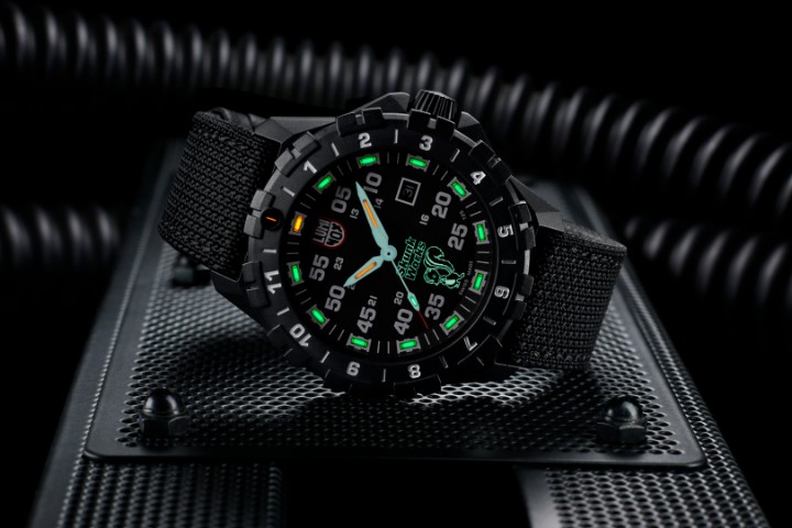 Obrázok z Luminox F-117 x Skunk Works Heritage 6440 Series