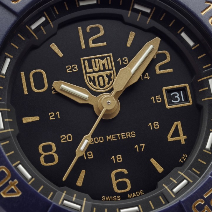 Obrázok z Luminox Navy SEAL Foundation 3250 Series Back to the Blue