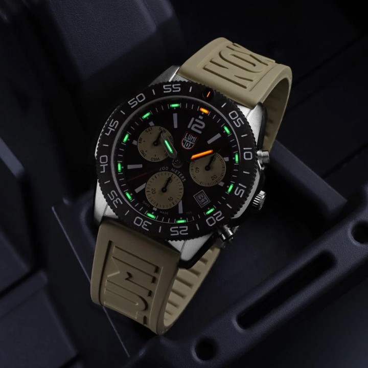 Obrázok z Luminox Pacific Diver Chronograph 3140 Series